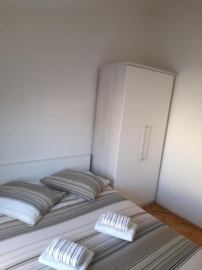 Apartman Lugovic Šibenik Esterno foto