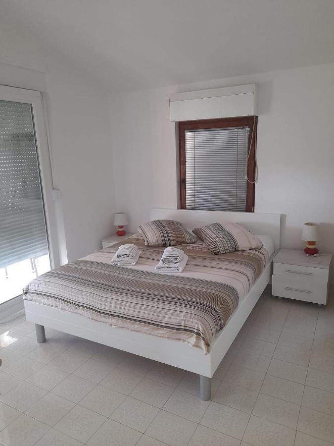 Apartman Lugovic Šibenik Esterno foto