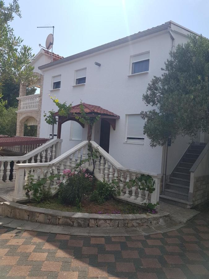 Apartman Lugovic Šibenik Esterno foto