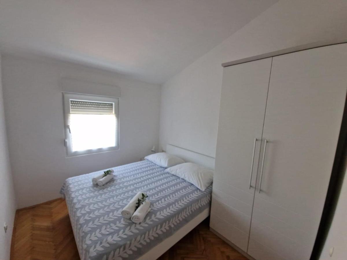 Apartman Lugovic Šibenik Esterno foto