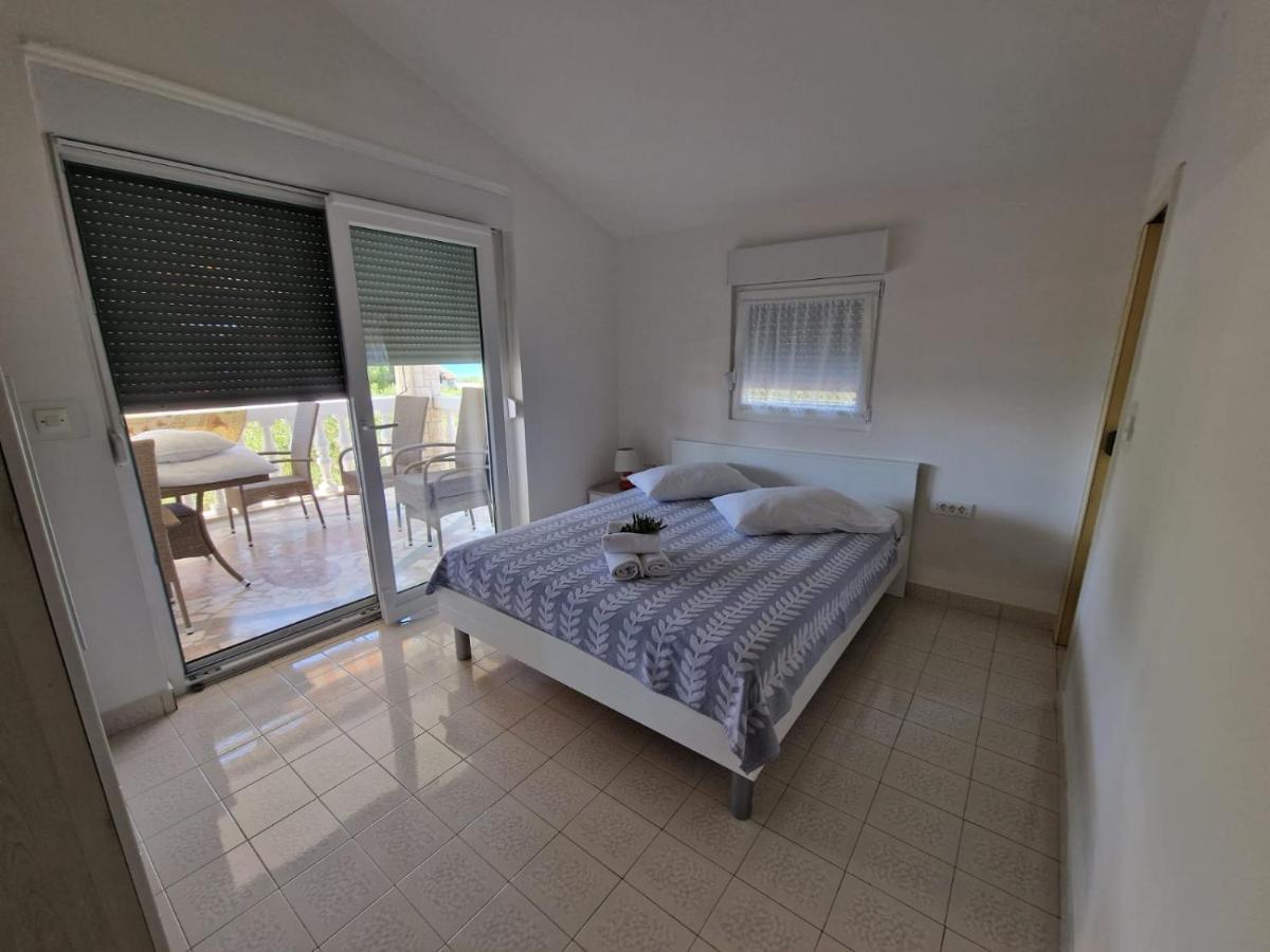 Apartman Lugovic Šibenik Esterno foto