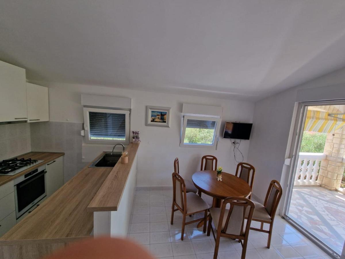 Apartman Lugovic Šibenik Esterno foto